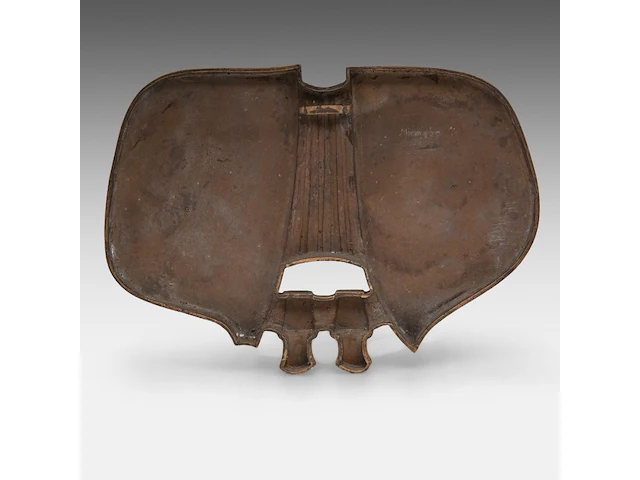 Hubert minnebo (1940), 'zachtjes uitdeinen', relief, polished and brown patinated bronze, 1/1, 2014, signed (+) 29 x 40 x 3.5 cm. (11.41 x 15 3/4 x 1.37 in.) - afbeelding 18 van  22