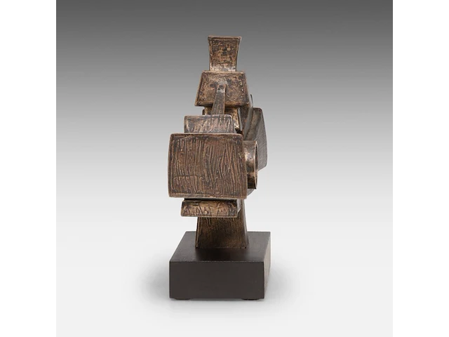 Hubert minnebo (1940), 'zijn blik was duidelijk omkaderd', polished and brown patinated bronze, 1/1, 1990 (+) 23 x 29.5 x 8 cm. (9.06 x 11.60 x 3.14 in.) - afbeelding 3 van  8