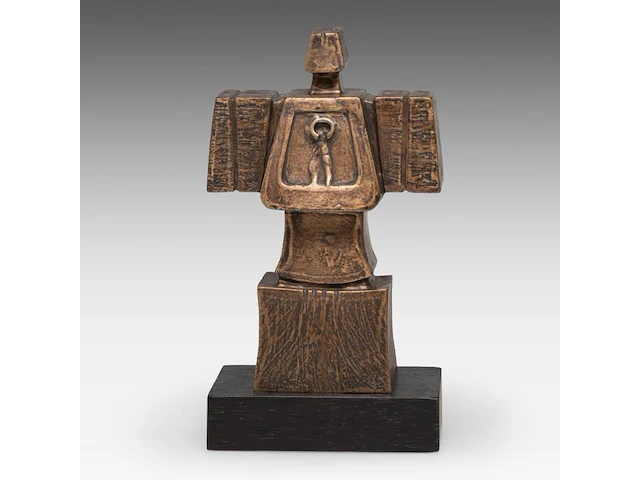Hubert minnebo (1940), 'zijn innerlijke kracht bleef onveranderd overeind', polished and brown patinated bronze, 0/0, signed (+) 19 x 12 x 6.5 cm. (7.48 x 4.71 x 2.56 in.) - afbeelding 4 van  8