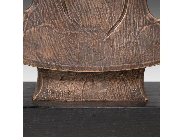 Hubert minnebo (1940), 'zijn trektochten in himalaya's waren heilig', polished and brown patinated bronze, 1/1, 2012, signed (+) 65 x 15 x 30.5 cm. (25.58 x 5.91 x 12.00 in.) - afbeelding 8 van  9