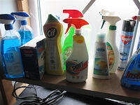 Huishoud producten - afbeelding 3 van  3