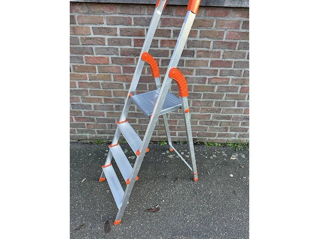 Huishoudtrap 4 treden - afbeelding 4 van  4
