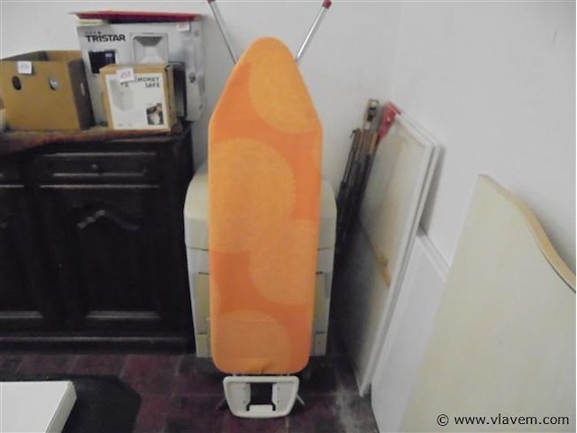 Huisraad - afbeelding 1 van  2