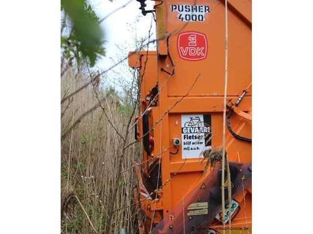 Huisvuilvrachtwagen iveco, datum 1ste inschrijving 20/21/2014, chassisnummer wjme2nnh480c277349, km-stand laatste keuring 152,523, euro eev - afbeelding 13 van  17