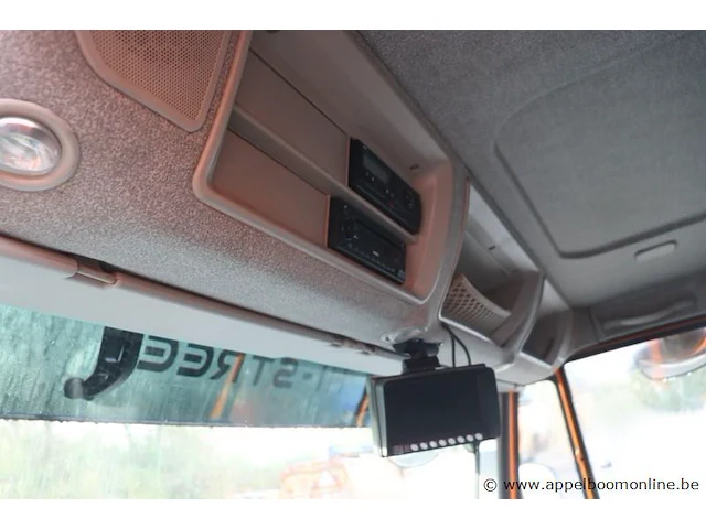 Huisvuilwagen iveco 2y3c, pusher 4000, datum 1ste inschr 10/02/2015, chassisnummer wjme2nnh60c295944, km laatste keuring 92 061km, diesel euro vi, deel i+ii, gelijkvormigheidsattest - afbeelding 17 van  21