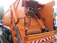 Huisvuilwagen iveco 2y3c, pusher 4000, datum 1ste inschr 10/02/2015, chassisnummer wjme2nnh60c295944, km laatste keuring 92 061km, diesel euro vi, deel i+ii, gelijkvormigheidsattest - afbeelding 20 van  21