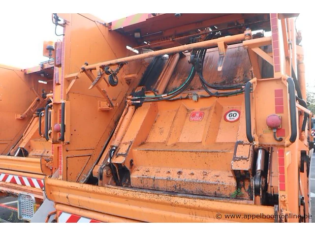 Huisvuilwagen iveco 2y3c, pusher 4000, datum 1ste inschr 2/2/2015, chassisnummer wjme2nnh60c295943, km laatste keuring 94,498,, diesel euro vi, deel i+ii, gelijkvormigheidsattest - afbeelding 2 van  21