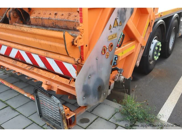 Huisvuilwagen iveco 2y3c, pusher 4000, datum 1ste inschr 2/2/2015, chassisnummer wjme2nnh60c295943, km laatste keuring 94,498,, diesel euro vi, deel i+ii, gelijkvormigheidsattest - afbeelding 3 van  21