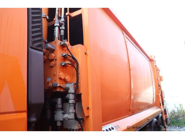Huisvuilwagen iveco 2y3c, pusher 4000, datum 1ste inschr 2/2/2015, chassisnummer wjme2nnh60c295943, km laatste keuring 94,498,, diesel euro vi, deel i+ii, gelijkvormigheidsattest - afbeelding 19 van  21