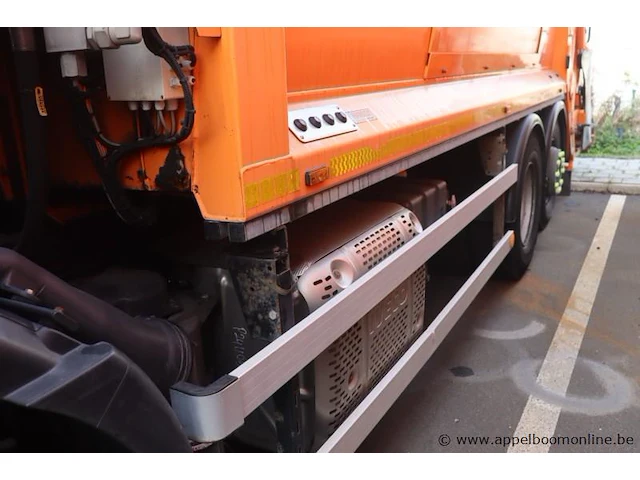 Huisvuilwagen iveco 2y3c, pusher 4000, datum 1ste inschr 2/2/2015, chassisnummer wjme2nnh60c295943, km laatste keuring 94,498,, diesel euro vi, deel i+ii, gelijkvormigheidsattest - afbeelding 20 van  21