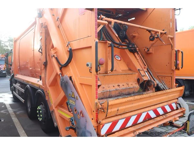 Huisvuilwagen iveco 2y3c, pusher 4000, datum 1ste inschr 2/2/2015, chassisnummer wjme2nnh60c295943, km laatste keuring 94,498,, diesel euro vi, deel i+ii, gelijkvormigheidsattest - afbeelding 21 van  21