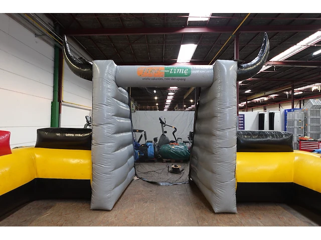 Human kicker zizo inflatables - afbeelding 8 van  14