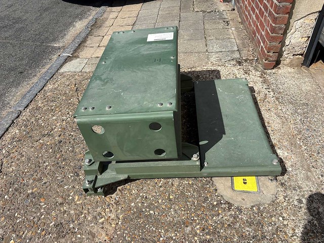 Hummer humvee radio tafel - part - afbeelding 7 van  8