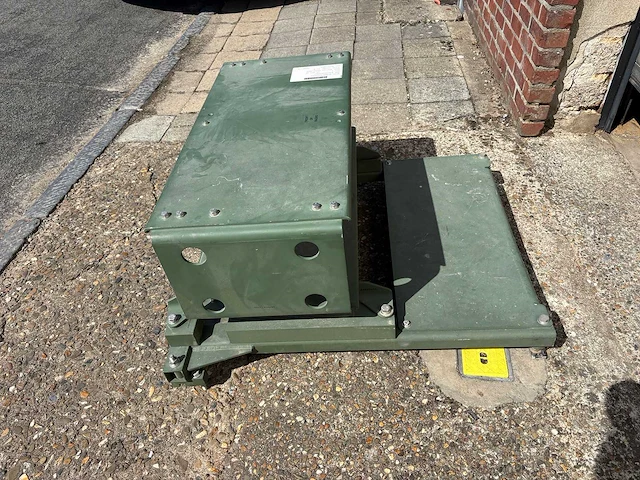 Hummer humvee radio tafel - part - afbeelding 7 van  8