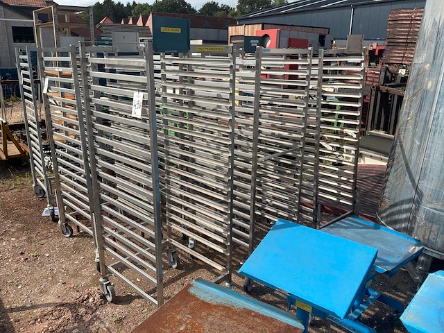 Hupfer rvs regaalkar (3x) - afbeelding 1 van  2
