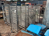 Hupfer rvs regaalkar (3x) - afbeelding 1 van  2