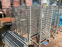 Hupfer rvs regaalkar (3x) - afbeelding 1 van  2