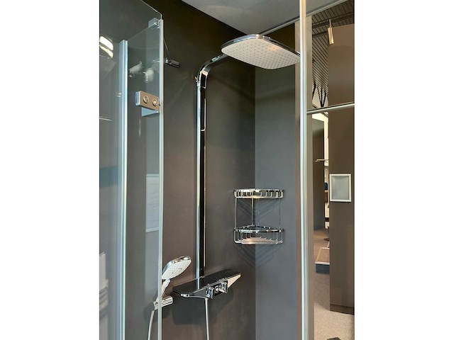 Huppe douchecabine en toilet - afbeelding 6 van  10