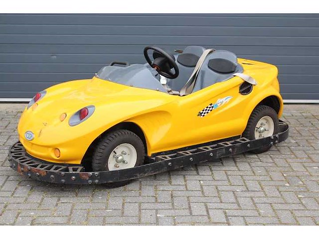 Hurricane - junior car- benzinemotor - afbeelding 1 van  2