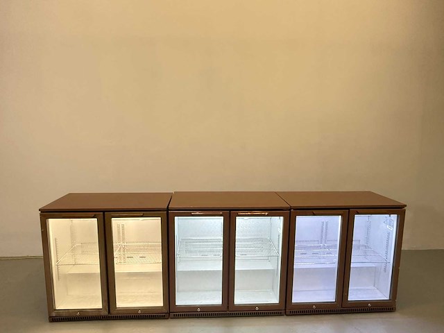 Huskey - c2h-865-bk-uk - back bar fridges (3x) - afbeelding 1 van  2