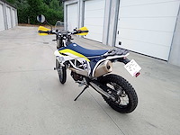 Husqvarna - 701 enduro - motorfiets - afbeelding 4 van  8