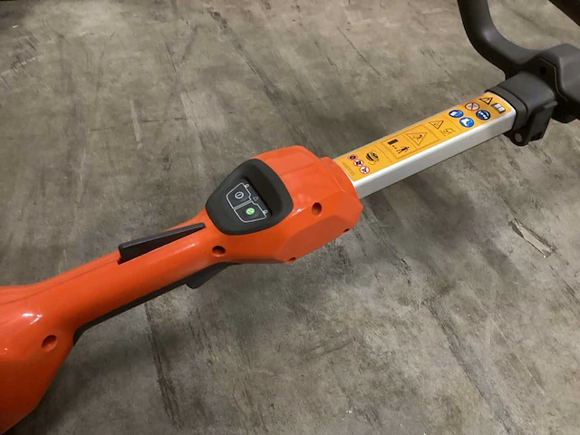 Husqvarna 115il accu trimmer ex accu - afbeelding 4 van  9