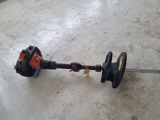 Husqvarna 327he3 hoogsnoeier - werkend - afbeelding 4 van  8