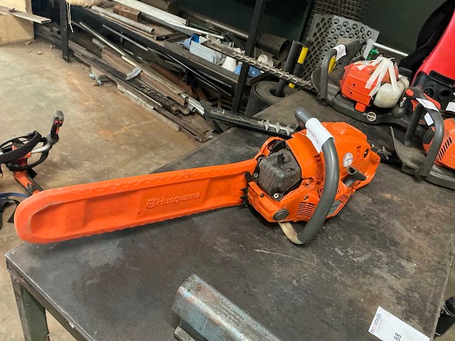 Husqvarna 555 kettingzaag - afbeelding 1 van  1