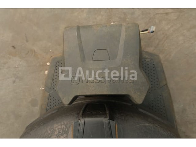 Husqvarna automaaier 420 robot grasmaaier - afbeelding 12 van  12