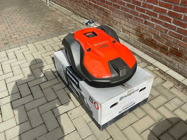 Husqvarna automower - 550 5000m2 - robotmaaier ongebruikt - afbeelding 3 van  8