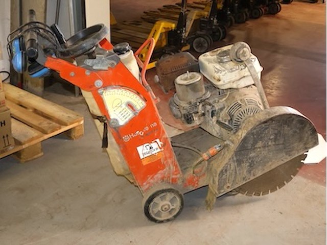 Husqvarna betonzaagmachine - afbeelding 6 van  8
