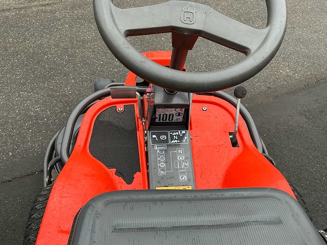 Husqvarna rider 13c zitmaaier - afbeelding 12 van  14
