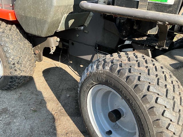 Husqvarna rider zitmaaier - functioneel - afbeelding 12 van  17