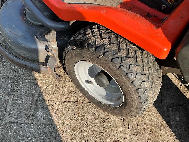 Husqvarna rider zitmaaier - functioneel - afbeelding 14 van  17