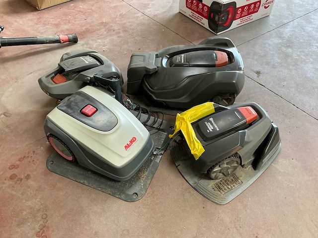 Husqvarna/alko lot robotmaaiers - afbeelding 1 van  3