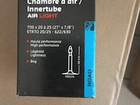 Hutchinson air light binnenband 28" 700x20–25c, frans ventiel 32 mm - afbeelding 1 van  1