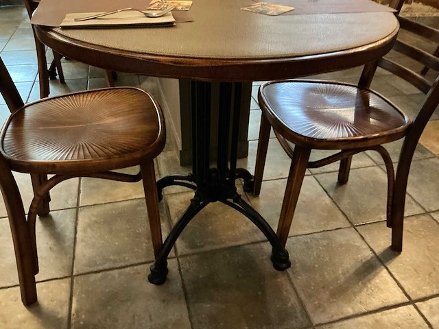 Hutten selection norm tafels en stoelen - afbeelding 9 van  21