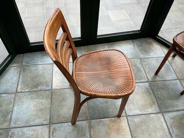 Hutten selection norm tafels en stoelen - afbeelding 17 van  21