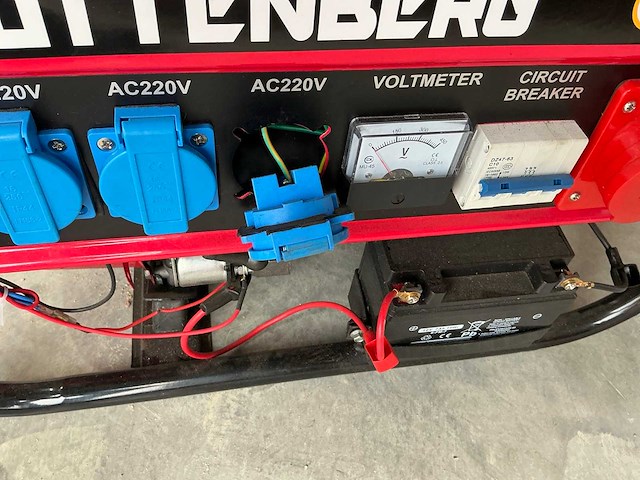 Hüttenberg h8500w stroomgenerator - afbeelding 1 van  2