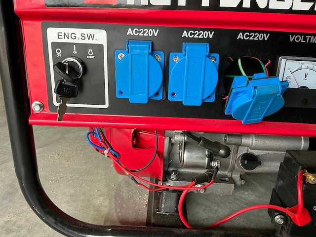 Hüttenberg h8500w stroomgenerator - afbeelding 2 van  2