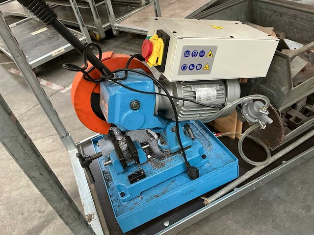 Huvema bl225 dv-2 afkortcirkelzaagmachine - afbeelding 3 van  4