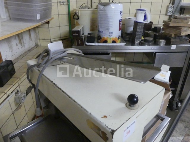 Huylaerts broodsnijmachine - afbeelding 6 van  11