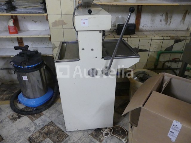Huylaerts broodsnijmachine - afbeelding 7 van  11