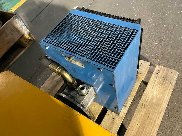 Hydav sca oliekoeler - afbeelding 3 van  4