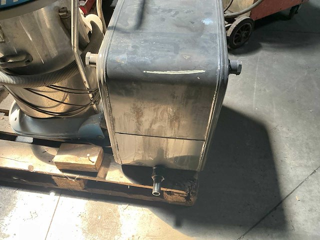 Hydrauliektank - afbeelding 4 van  6