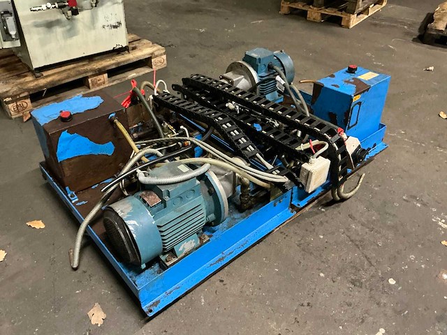 Hydraulisch aggregaat (2x) - afbeelding 1 van  6