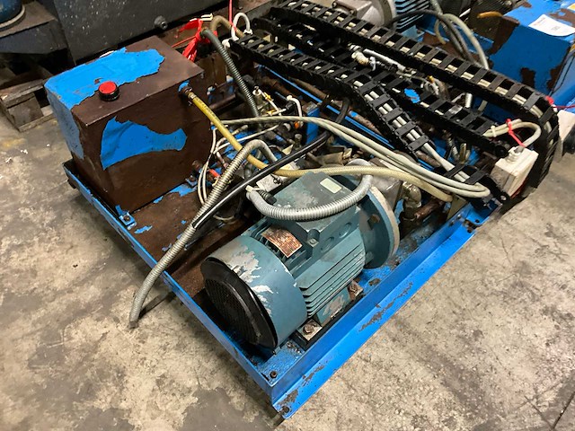 Hydraulisch aggregaat (2x) - afbeelding 4 van  6