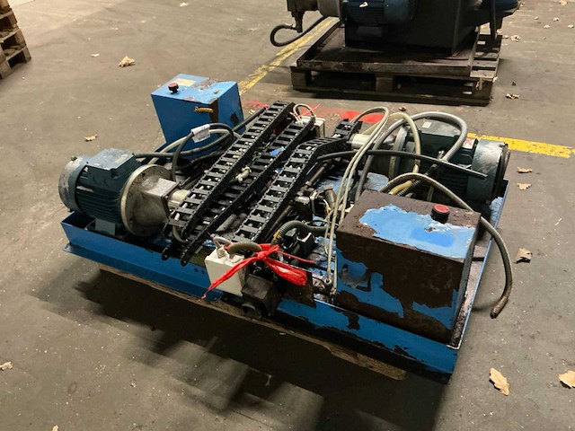 Hydraulisch aggregaat (2x) - afbeelding 6 van  6