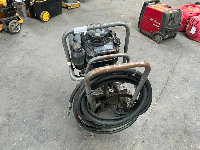 Hydraulisch aggregaat met benzine motor - afbeelding 4 van  7