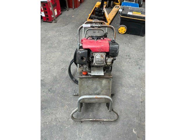 Hydraulisch aggregaat met benzine motor - afbeelding 2 van  8